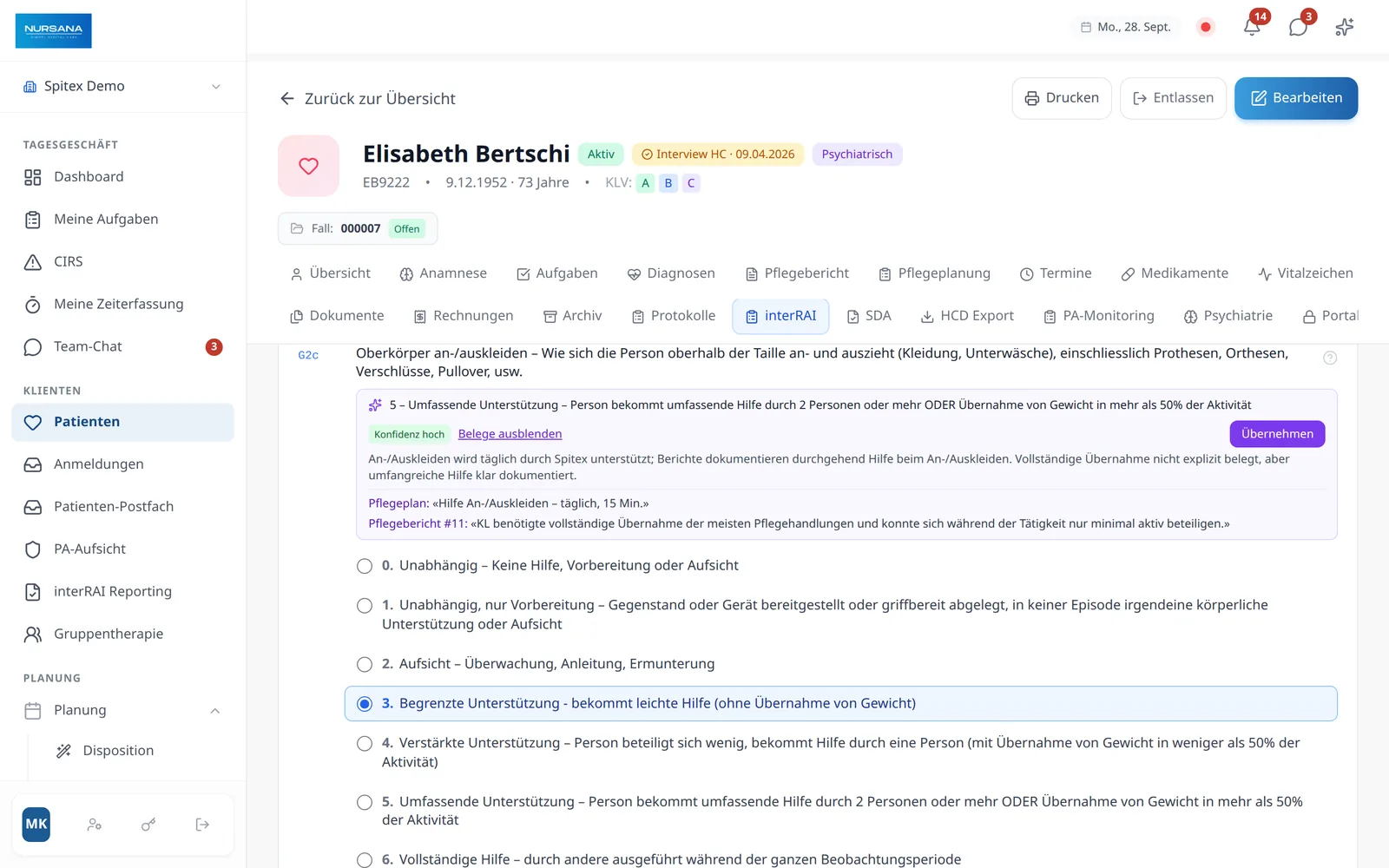 interRAI-Assessment im Patientendossier: KI-Vorschlag mit Konfidenz, Begründung und Belegen über den Antwortoptionen eines Items (Demo-Daten)